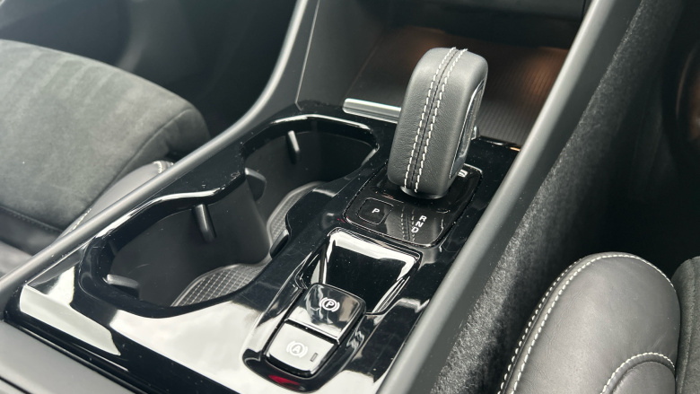 Volvo Xc40 1.5 T3 [163] R DESIGN 5dr Geartronic Petrol Estate